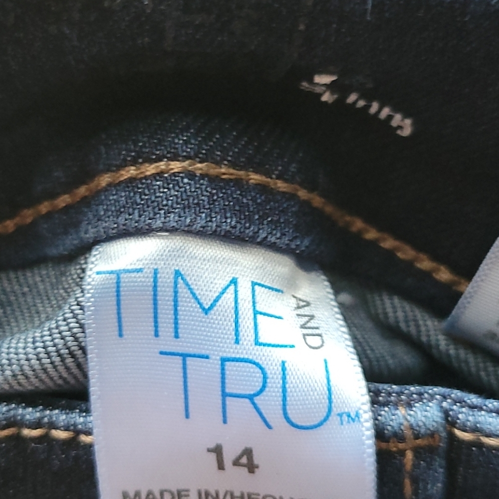 Jeans - Picture 3 of 4